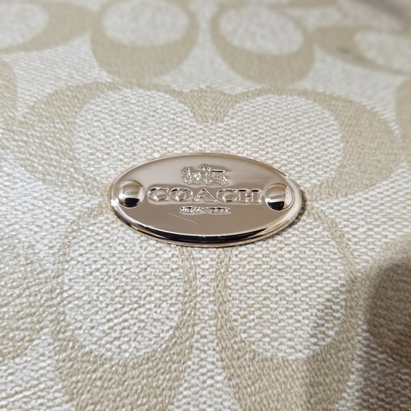 Coach purse - Picture 2 of 10